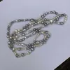 Handgefertigte Halskette, 120 cm, Größe 3–9 mm, barocke grau-weiße Süßwasserperle, Morandi-Farbschmuck