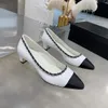Klassische Marken Design Blockabsatz Damen Kleid Schuhe Mode Echtes Leder Patchwork Spitze Zehen Ketten Büro Karriere Pumps
