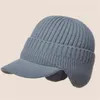 男性冬編み帽子屋外サイクリング耳の保護暖かさピークキャップカジュアルファッションサンハットボンバーハット56-61cm GC1540