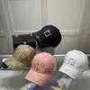 4 renk mektup beyzbol kapakları lüks tasarımcı top kapağı erkekler kadınlar spor golf zirve şapkaları açık casquette f Beanies Bonnet Sun Hat7160597