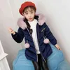 2019年の新しい子供のための冬のジャケット良い品質の厚い女の子毛皮のフード付きベルベット女の子のファッションジャケットアウター3-12yrs J220718