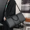 Duffel Bags Fashion Водонепроницаемые мужчины Женские фитнес -сумочка кожаное плеч