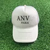 Ball Caps Witte Graffiti Casual Hat Curved Bronge Baseball Cap voor mannen en vrouwen Casual Letters Logo Printing