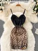 Sexig V-ringningsband Night Out Club Mini Dress Open Back Sleeveless Twist Front High midja Leopard Print Party Dress Robe 220506