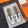 Designer kvinnors tofflor krokodil hud läder flip flops mode lady tecknad storhuvud sandaler sommarstrand sexig platt bildstorlek 35-42