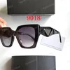 Femme Lunettes de soleil Designer Fashion Sun Glasses For Men Full Full Full Triangle Side Womens Eyewear Luxurys Designers Sunglass Driving W5886450