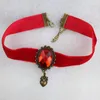 Chokers yiyaofa handgemaakte rode lint choker ketting hanger vrouwen accessoires gothic sieraden statement feest dd-31Chokers