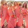 2022 Новое прибытие шифоновое коралловый подружка невесты платье для прыжки в длину v Neck Plus Size Beach Wedding Guest Promp