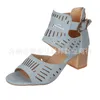 サンダル2022夏の女性女性PUレザーラウンドヘッドピープ目靴レディースソリッドアンクルバックルストラップファッションフットウェア