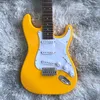 Stokta 2022 Yüksek Kaliteli Elektro Gitar Katı Bas Ahşap Vücut Sarı Renkli Gül Ahşap Klavsiye
