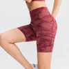 Pantaloncini da corsa da jogging da palestra personalizzati Pantaloncini da yoga push-up a vita alta da donna con pantaloni corti da fitness da tasca Sportswear 220704