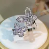 Anillos de clúster Diseño plateado Joyas de moda Apertura de alto grado Ring de mariposa de circón Luxury Cóctel brillante.