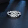 빈티지 중공 Moissanite Stone Band Rings 럭셔리 디자이너 스퀘어 빅 크리스탈 반지 여성을위한 Big Crystal Shining Ring