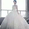 Ny ankomst hög krage illusion bodice boll klänning bröllopsklänningar applique muslim tulle vintage brudklänningar med långa ärmar skräddarsydda prinsessans slitage