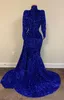 2022 Сексуальная Bling Royal Blue Prom Платья Высокая шея замочная скважина Бархатные сверкающие блестение Сдержанные кружевные блестки Наблюдают на молнии Назад Вечерние платья Вечерние платья