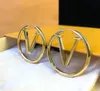 örhänge Designer Charm Fashion Gold Hoop örhängen för Lady Women Party Bröllopälskare Giftengagemangsmycken med låda engagemang 6061997