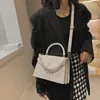 Женская сумка через плечо с серебряной цепочкой Кожаная сумка Tote Pearl Chain Pattern Женская откидная крышка Диагональные сумки на ремне Кошелек Fashion Luxurys Designers