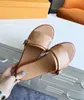 Vrouwen zomer slippers bankschoenen stijlvol comfortabele vrouwelijke platte stereoscopische drukkleding-resistente echt lederen niet-slip veelzijdige sandalen L70515
