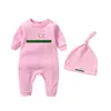 In voorraad 100% katoen pasgeboren kids Rompertjes hoed baby Jongens meisjes Mode designer print Lange mouw jumpsuit hoed 2 delige set met doos G0018