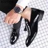 Mocassins Hommes Chaussures Italiennes Coiffeur Robe Noire Plus La Taille Brogue Classique De Luxe Dressing Pour Formelle Zapatos220513