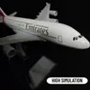 Ölçek 1 ila 400 Metal Uçak Çoğaltma Emirates Havayolları A380 B777 Uçak Diecast Model Havacılık Uçak Tahsil Oyuncaklar Boys için 220720