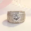 Top nouvelles femmes bague de fiançailles topaze diamant simulé 10KT or blanc rempli de bijoux de bande de mariage