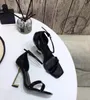 designer schoenen vrouwen Sandalen party mode Sandaal klinknagel Dansschoen nieuwe sexy hakken Dame bruiloft Schoenen Metalen gesp Hoge Hak Vrouw Jurk schoenen maat 34-40-41 Met doos