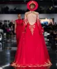 豪華な赤いアラビア語のイブニングドレス2022 with Gold Lace High Caftan Morrocan Prom Dressesフォーマルパーティー服Vestidos De Noche Robe De Mariee Vestido Gala Femme
