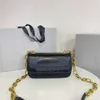 حقائب مصممة 2022 أكياس مصممة للنساء عتيقة سلسلة معدنية صغيرة تصميم رفرف الرفرف الأمامي حقائب يد واحدة