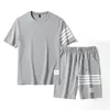 Mänkläder Mänuppsättningar Designer Clothes T Shirts Shorts Tracksuit Korea Fashion Sweatsuits Sweatpants Plus Size Two Piece 220609