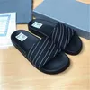 Designer m￤n kvinnor sandaler sommarstrand toffel pool ett ord b￤lte glider uppgraderad version inomhus duschrum utomhus sandaler storlek 35-45