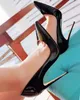 Classics Women Heels High Sapatos Black Patent Leather Lady Red Wedding Bombas com caixa