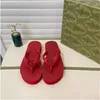 03 Frauen V-förmige Flip-Flops Hausschuhe Sandale Mode Gummi Plattform Strand Sandalen Top Designer Damen coole gestreifte Slides Schuhe 01