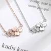 AAA Zircon Clover Halsband för kvinnor Originalkvalitet Simple Luxury Pendants Halsband Koreanska varumärkessmycken Z135282Y7252757