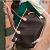 2022 New Bags Luxury Designer Bags Shoulder Evening Package Wallet Purse Leather Shopping Tote Vintage Old Flower Crossbody package M40995