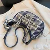 Tide Brand Wholesale de populaire keten van dit jaar nieuwe dames nieuwe onderarm eenvoudige Crescent Fashion Trend schouder crossbody tassen