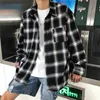 Camicie a quadri in flanella Uomo Streetwear Casual Versatile Autunno Maschile di alta qualità Harajuku Camicette oversize a maniche lunghe retrò 220330