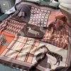 Designer Luxury Fashion Horse Printed Velvet Throw Filtar Casual Travel Aircraft Double-Layer Filt Couch Cover265T