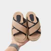 Designer Kids Big Toddler Slide Brodery Slipper Baby Shoes Clog Sandal Akustisk slip på platt loafer Letter Tryckt tofflor Girl Tainers Beach Sandals Sneakers