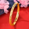 Kvinnor Cuff Bangle Fashion Armband för kvinnor Meteor snidade solid 18k gul guldfylld klassisk bröllopsfest födelsedagspresent