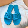 Slipperveer nieuwe dames 2024 PVC stof matte niet-slip strandschoenen mode solide kleur sandalen en slippers