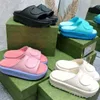 2022 Kalın Alt Plaj Terlik Moda Yaz Kadınları Yeni Eva Kalın Solged Miami Slaytlar Tasarımcı Düz ​​Sandalet Evi Pembe Beyaz Göl Mavi Flip Flops 41 42 43 44 45