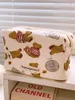 Kosmetiska väskor fall söt kakbjörn väska stor kapacitet förvaring toalett tecknad bärbar makeup arrangör flickor bomulls broderi