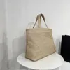 2022 Modetrend Designer Tote Shopping Bag Cool Crossbody Shoulder Handväskor Praktisk Stor kapacitet Dammyntväska Koppling väv Toes För Dam Gratis frakt