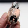 Creative Revolver Lighter Metal Revolver Type Gun Uppblåsbar vindtät lättare möbler Ornament Personlig 357 pistoländare