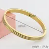 Bangle Fashion Fashion Lewelry Dewelry Line Patter