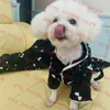 Pigiama per animali domestici di marca Coperta in peluche Lettera Logo Cani Set di cuscini Coperta per indumenti da notte per animali domestici in tre pezzi