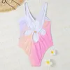 Designer Swimwear Letter Printed Bikinis Sets Fashion Vacation Beach One Piece Swimsuits Girls Bathing Suits