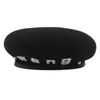 2024Bérets Hiver Couleur Unie Designer Cachemire Chapeau Belle Mode Chapeau Marque Lettres Noires Strass Femme Béret Casual Peintre Chapeau Célèbre Chapeau ÉlégantBérets