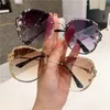 Sonnenbrille Brille 2022 Mode Frauen runde rund umgerichtete Tiamond Design Pinkluxury Sonne für Frauen Kammpt Vintage Uv400sunglasses